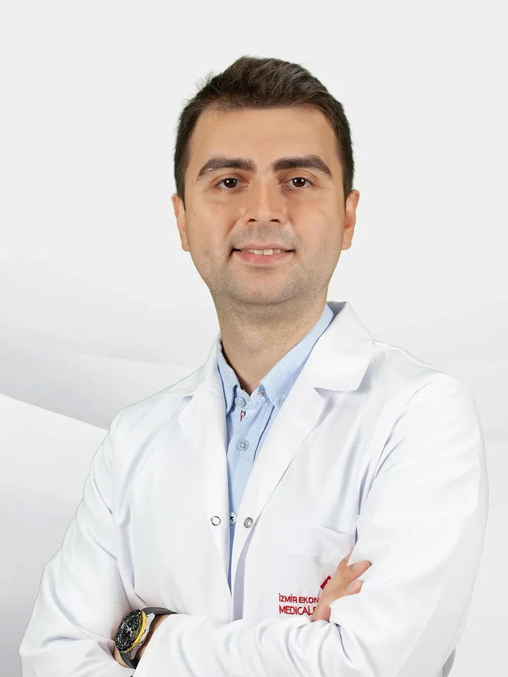 Op. Dr. Mehmet Kaymakoğlu portresi